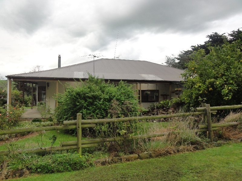 150 Hoddle Settlement Rd, Fish Creek VIC 3959