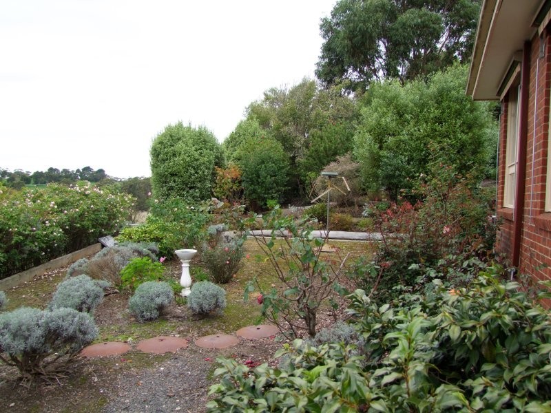 201-203 Whitelaw Street, Meeniyan VIC 3956