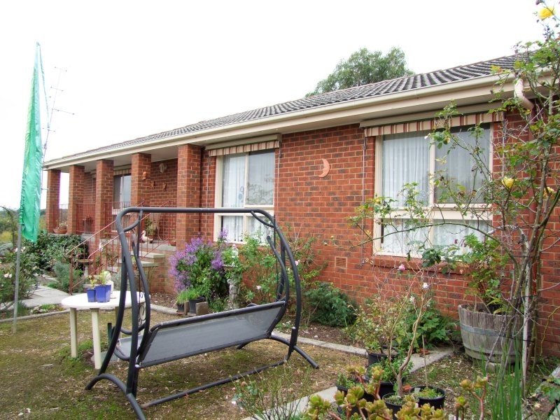 201-203 Whitelaw Street, Meeniyan VIC 3956