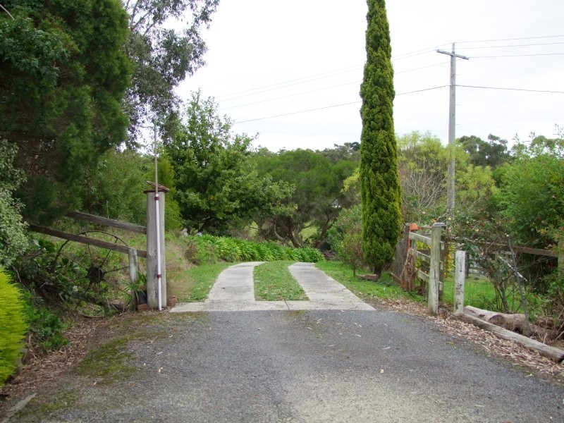 201-203 Whitelaw Street, Meeniyan VIC 3956