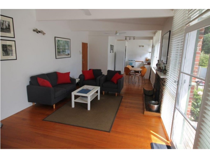72 Beach Pde, Sandy Point VIC 3959