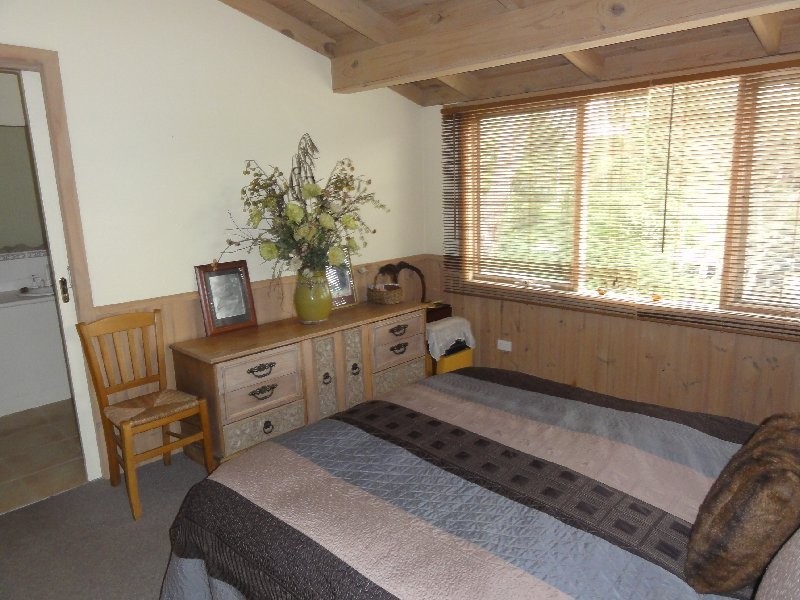 37 Hoddle Rd, Foster VIC 3960