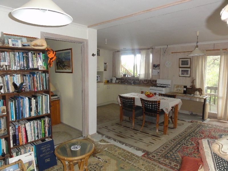 37 Hoddle Rd, Foster VIC 3960