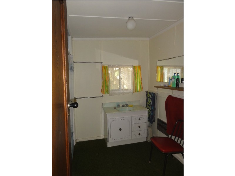 31 Beach Pde, Sandy Point VIC 3959