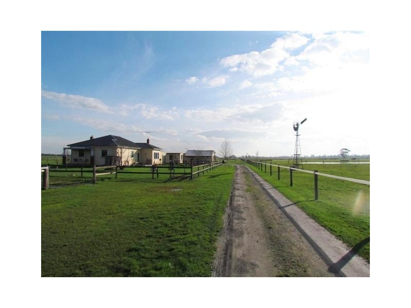 760 Longwarry Modella Road, Modella VIC 3816