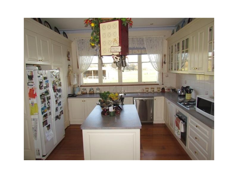 760 Longwarry Modella Road, Modella VIC 3816