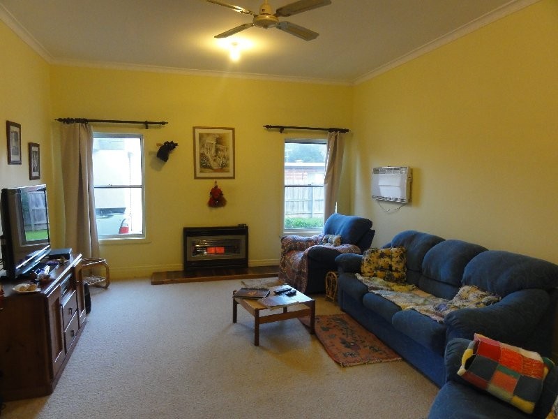 6 Mine Rd, Foster VIC 3960