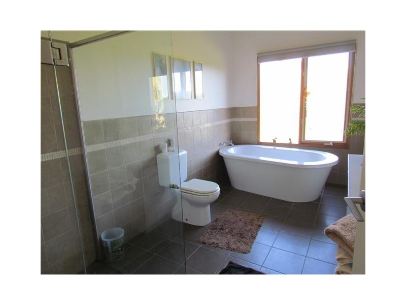 25 Hoy Road, Mountain View VIC 3988