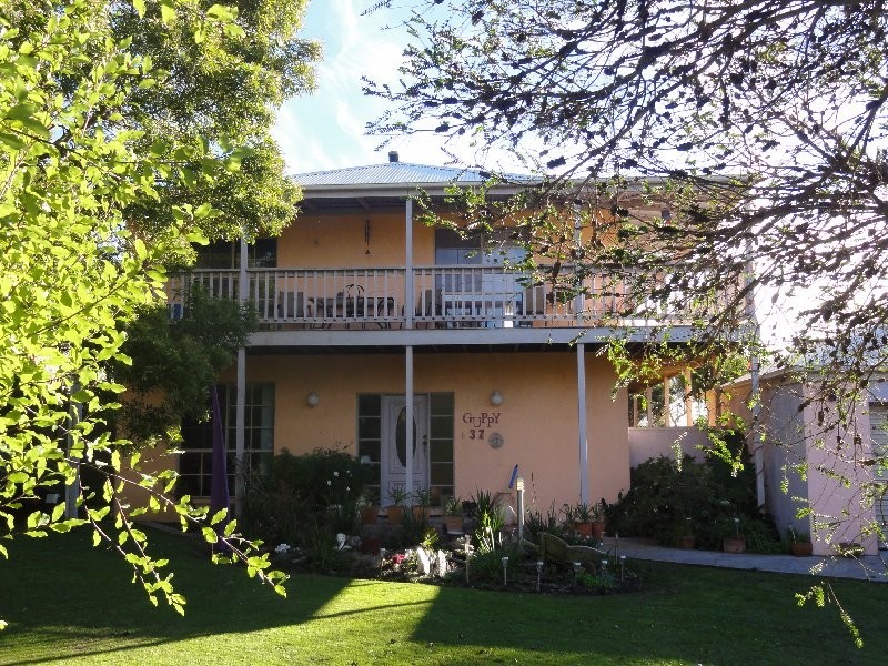 37-39 Grevilla St, Walkerville VIC 3956