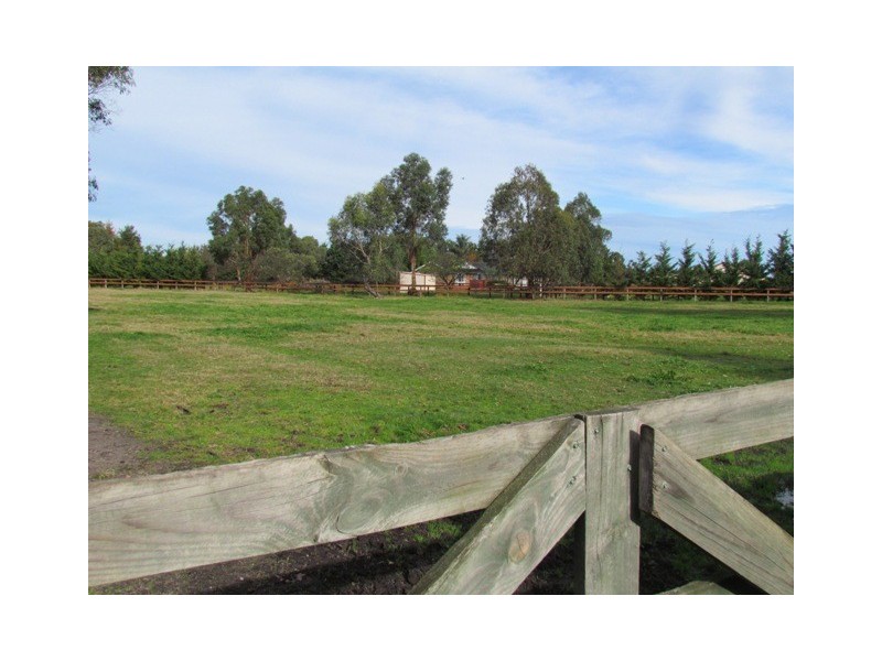 90 O’Neill Road, Longwarry VIC 3816