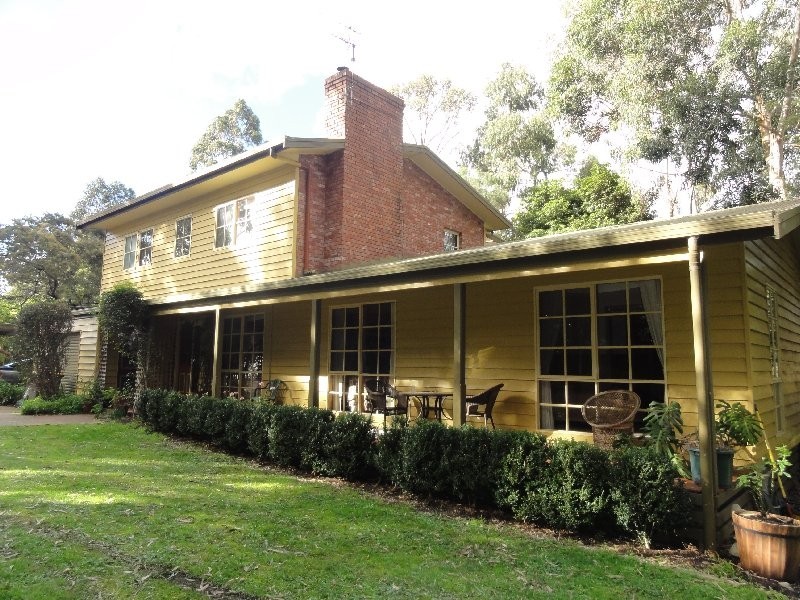 2 Allan Crt, Foster VIC 3960