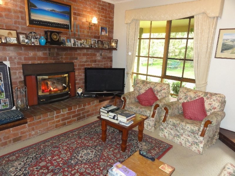 2 Allan Crt, Foster VIC 3960