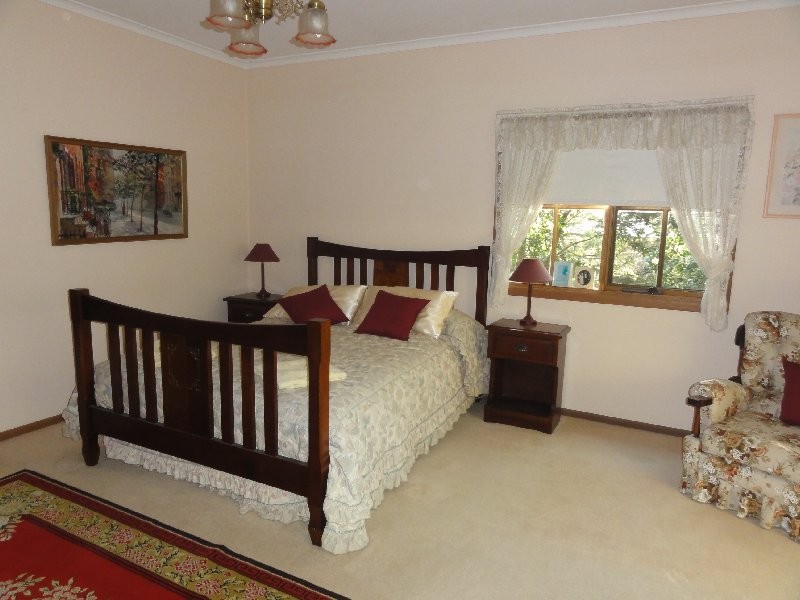 2 Allan Crt, Foster VIC 3960