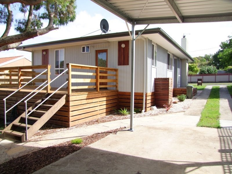 14 Owen Street, Leongatha VIC 3953