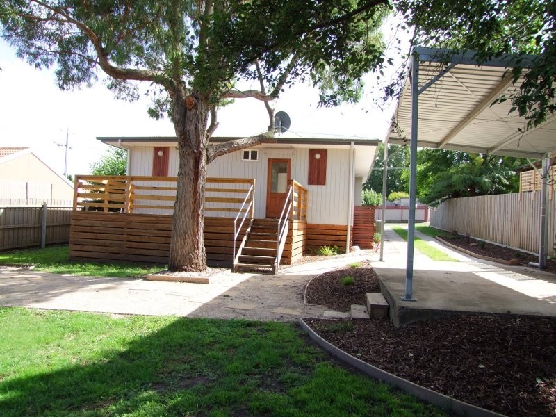 14 Owen Street, Leongatha VIC 3953