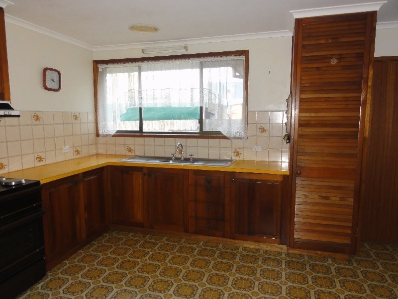 49 Pioneer St, Foster VIC 3960