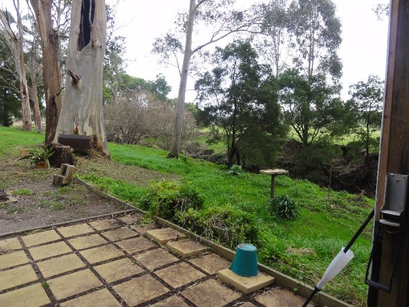 30 Ross Ferguson Rd, Binginwarri VIC 3966