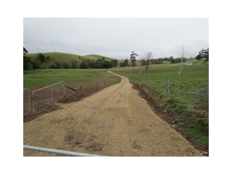 Cnr Porters and Mountain View Rd, Poowong East VIC 3988