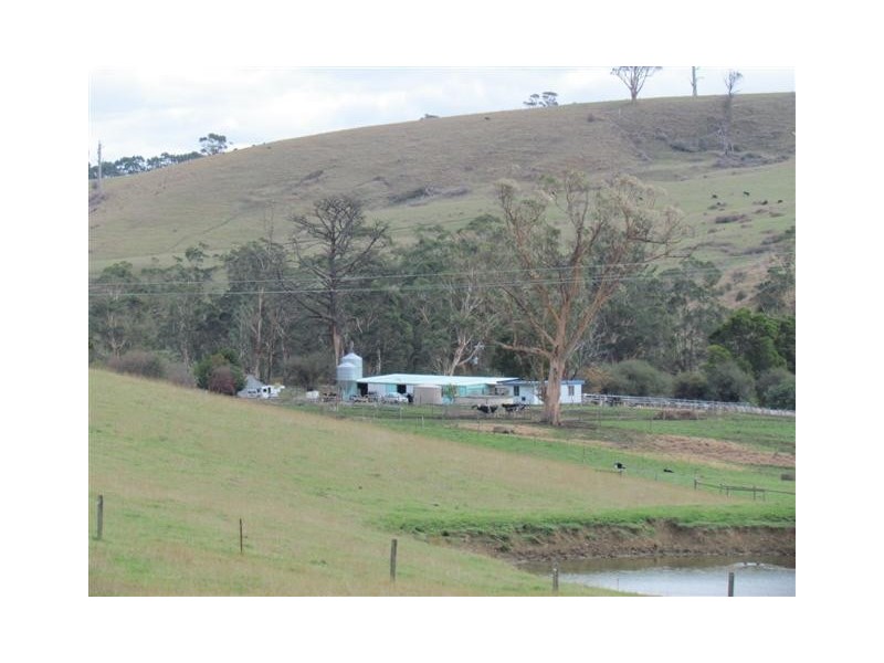 Cnr Porters and Mountain View Rd, Poowong East VIC 3988