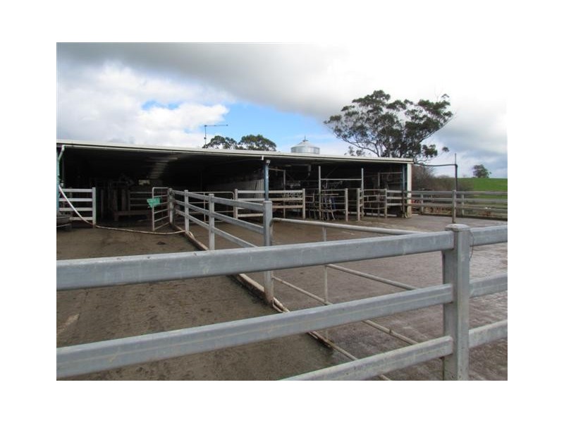 Cnr Porters and Mountain View Rd, Poowong East VIC 3988