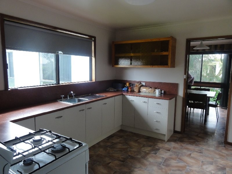 4-6 Wattle Crt, Sandy Point VIC 3959