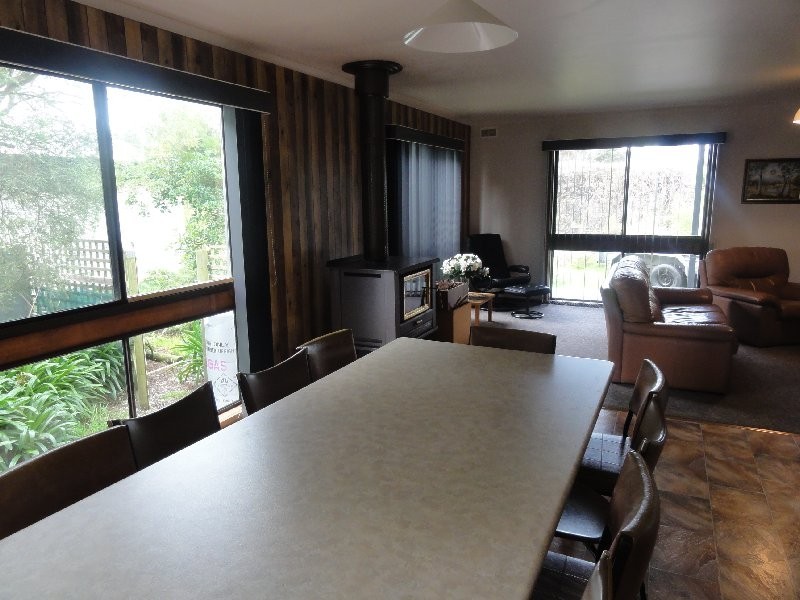 4-6 Wattle Crt, Sandy Point VIC 3959