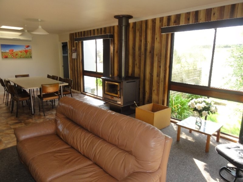 4-6 Wattle Crt, Sandy Point VIC 3959