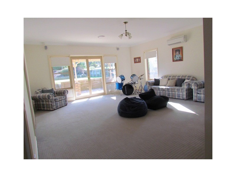 89 Lovell Dve, Warragul VIC 3820