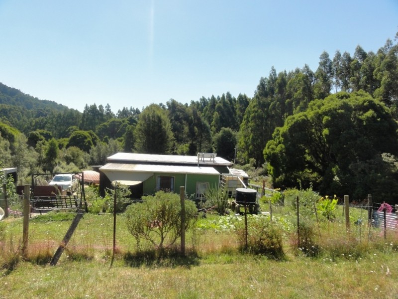 567 Devils Pinch Rd, Mount Best VIC 3960