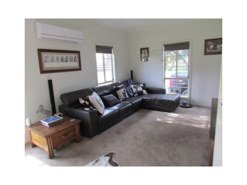 90 O’Neill Road, Longwarry VIC 3816