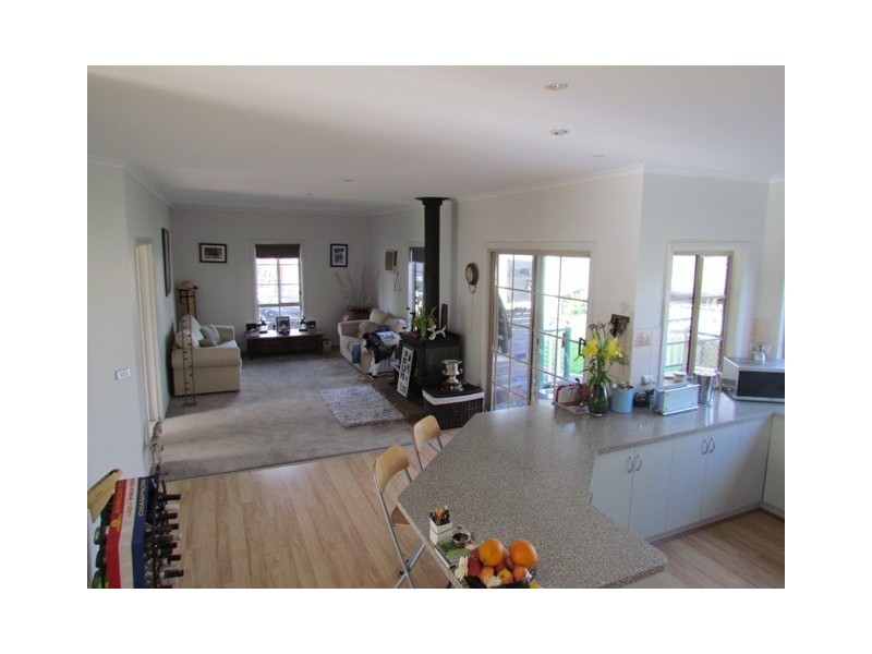 90 O’Neill Road, Longwarry VIC 3816