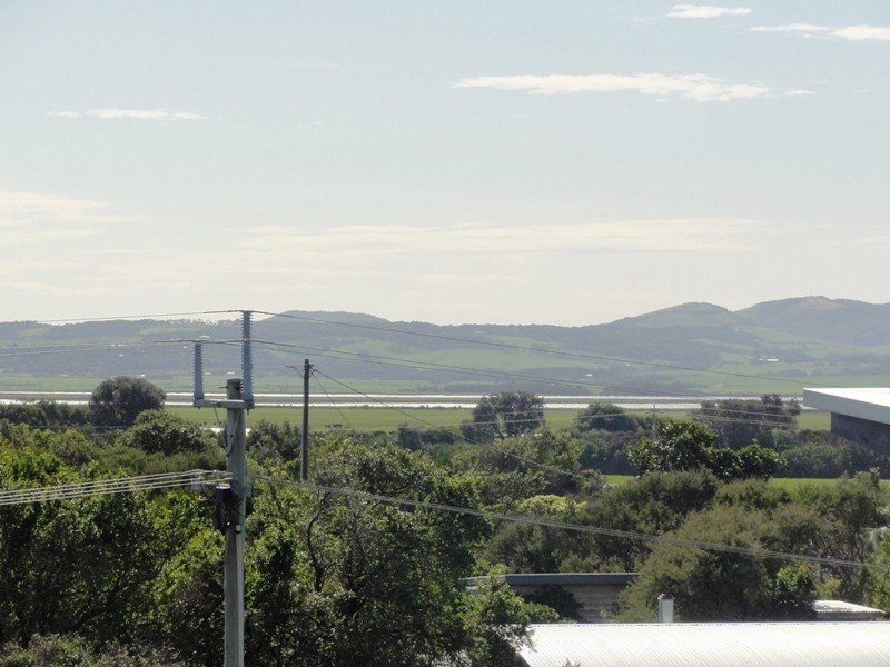 26 Ennisvale Ave, Sandy Point VIC 3959
