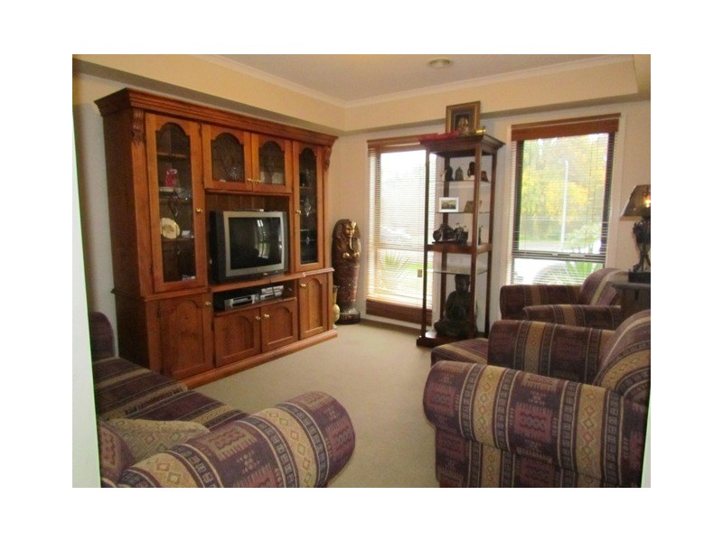 11 Rulemount Road, Warragul VIC 3820