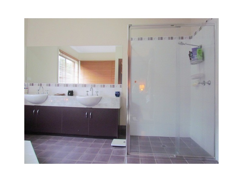 11 Rulemount Road, Warragul VIC 3820