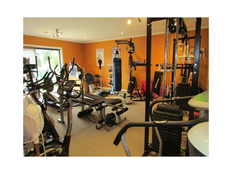 11 Rulemount Road, Warragul VIC 3820