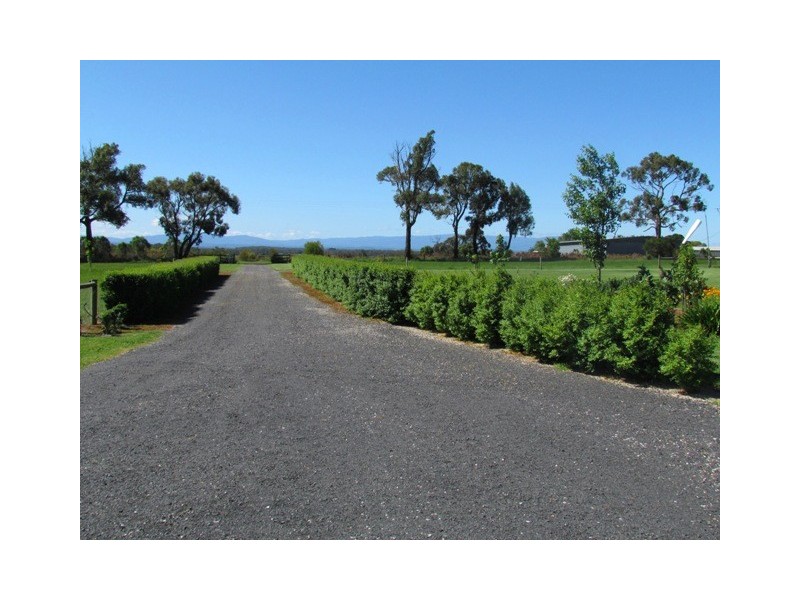 306 Stuhrs Road, Darnum VIC 3822