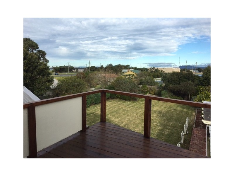 54 Stewart St, Port Welshpool VIC 3965