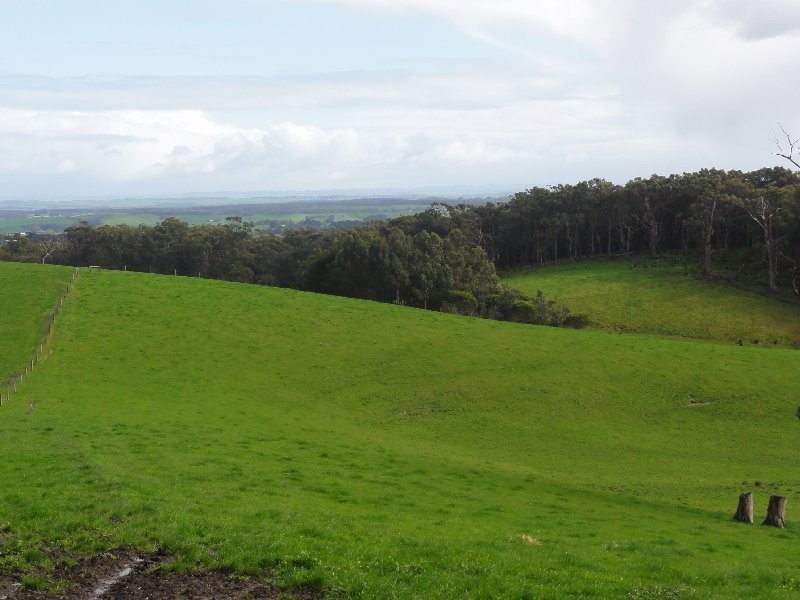 270 Savages Rd, Waratah North VIC 3959