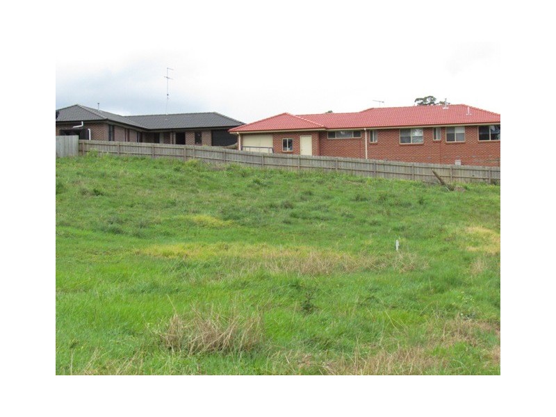 302 Settlement Road, Drouin VIC 3818