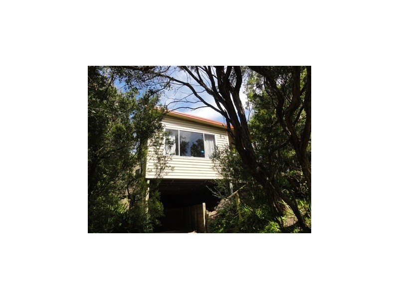 4 Sunshine Rise, Sandy Point VIC 3959