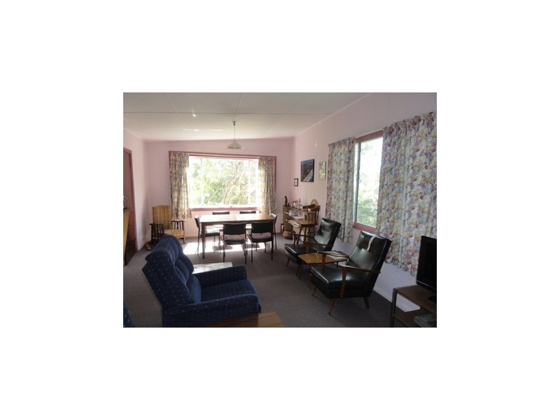 4 Sunshine Rise, Sandy Point VIC 3959