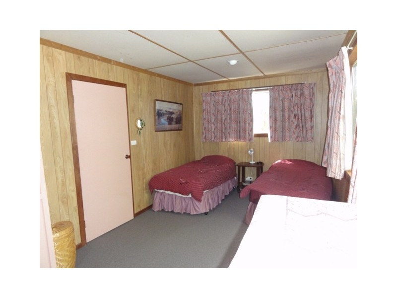 4 Sunshine Rise, Sandy Point VIC 3959