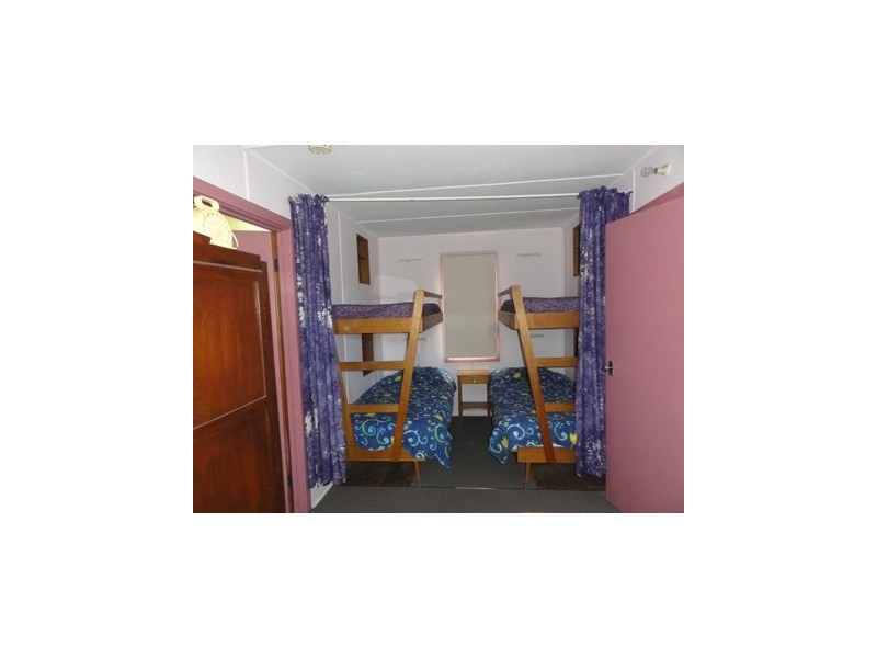 4 Sunshine Rise, Sandy Point VIC 3959