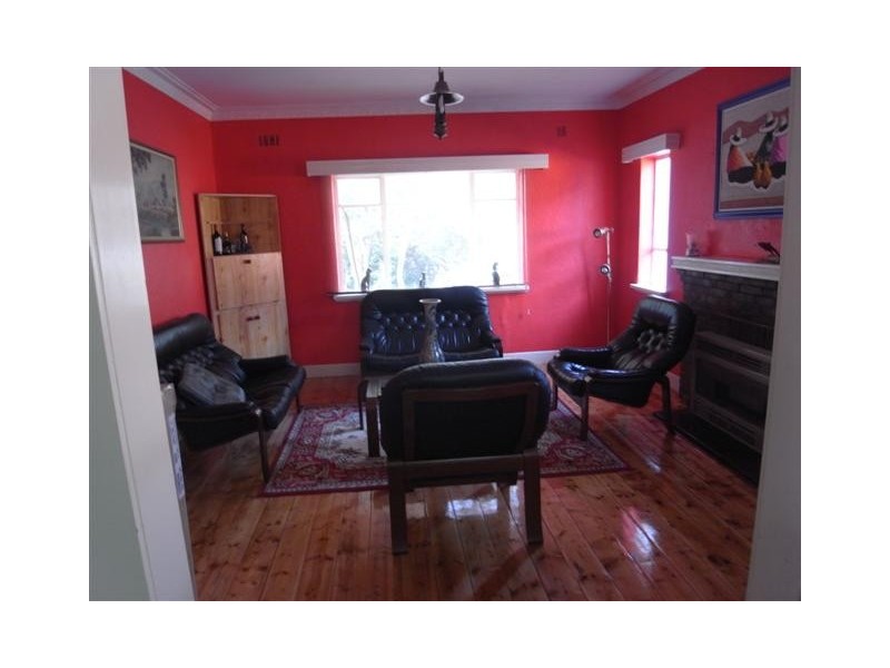 11 Normanby Street, Warragul VIC 3820
