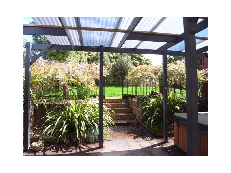 27 Lilleys Road, Warragul VIC 3820