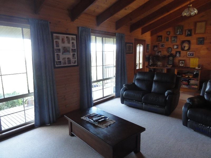 260 Savages Road, Waratah North VIC 3959