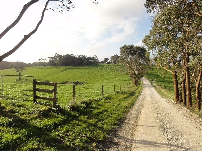260 Savages Road, Fish Creek VIC 3959