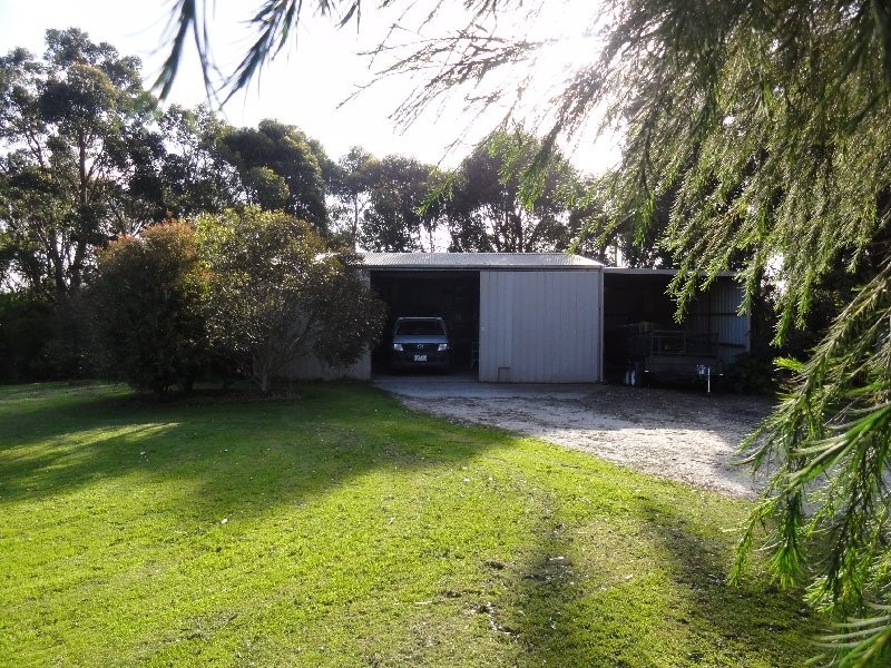 260 Savages Road, Fish Creek VIC 3959