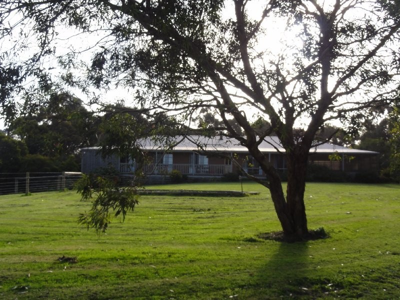 260 Savages Road, Fish Creek VIC 3959