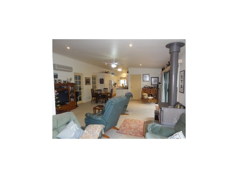 24 Birrahlea Street, Waratah Bay VIC 3959